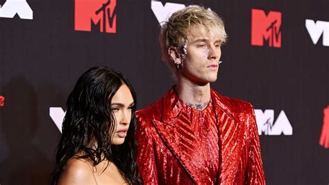 Megan Fox und Machine Gun Kelly bei einem öffentlichen Auftritt