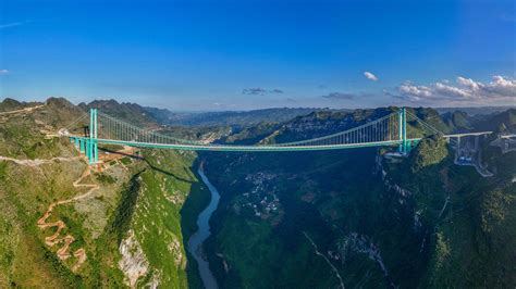 Darstellung einer Brücke, die Himmel und Erde verbindet, als Symbol für den Frieden durch Christus.