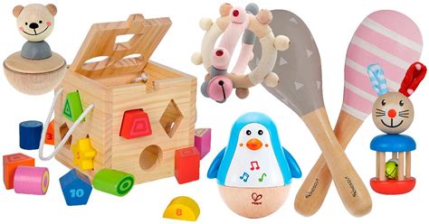 Vielfalt an Babyspielzeug, darunter Holzspielzeug und Lernspielzeug