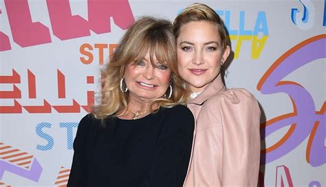 Foto von Kate Hudson mit ihrer Mutter Goldie Hawn
