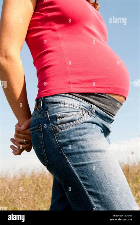 Frau mit Babybauch
