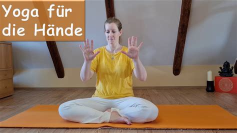 Symbolbild für Karma Yoga (z.B. Hände, die helfen)