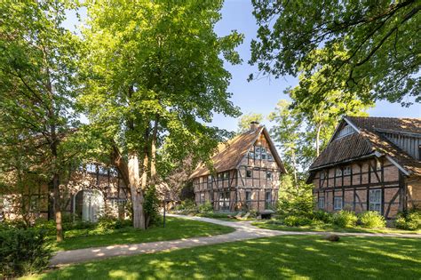 Fachwerkhaus in einem der Heidedörfer im Naturpark Südheide