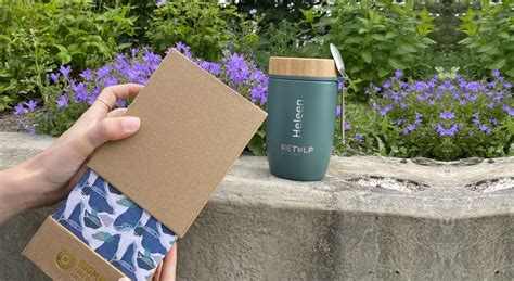 Foto von personalisierten Beißringen mit eingravierten Namen