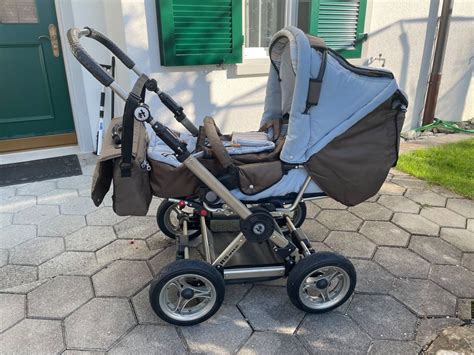 Illustration des Hartan RS One Kinderwagens im aufgebauten Zustand