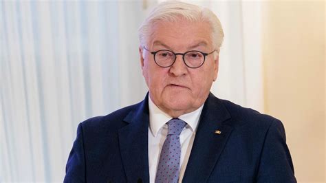 Porträt von Professor Walter Jonat