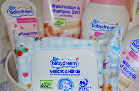 Eine Auswahl an Johnson's Baby Pflegeprodukten