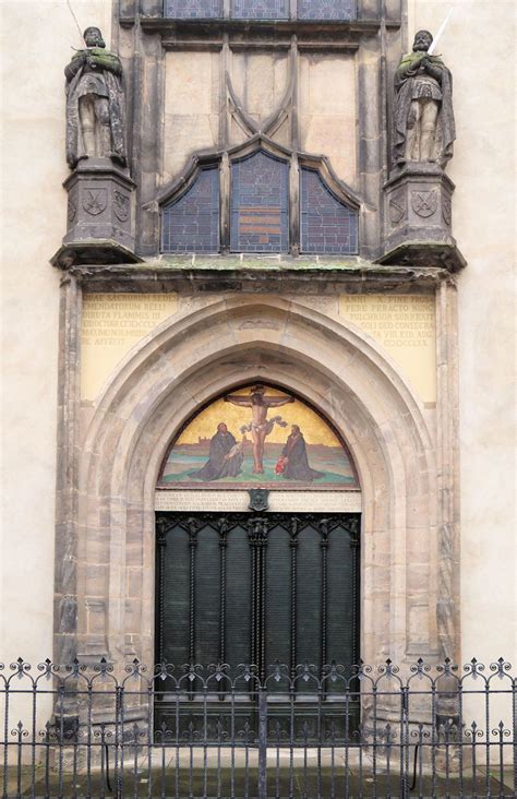 Die Schlosskirche in Wittenberg, an deren Tür die 95 Thesen angeblich angeschlagen wurden