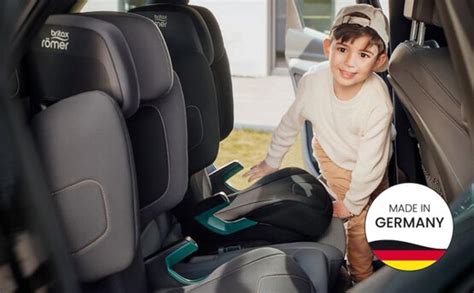Infografik mit den Testergebnissen des Britax Römer Hi-Liner von Stiftung Warentest und ADAC