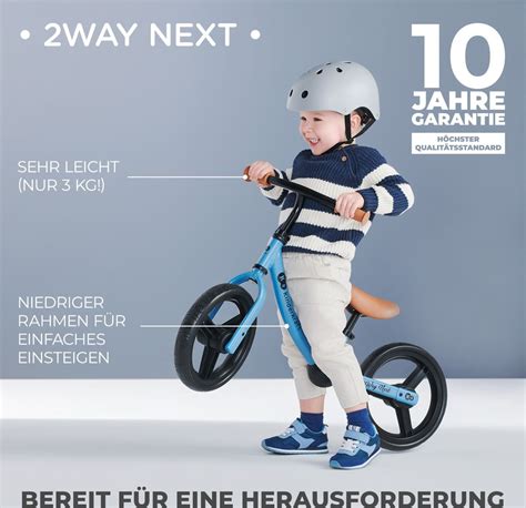 Illustration eines Kinderkraft Laufrads mit Fokus auf Sicherheitsmerkmalen wie Lenkergriffe und verstellbarer Sattel.