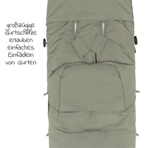 Detailansicht der Gurtschlitze und des abnehmbaren Oberteils des Fillikid Fußsack Kinley