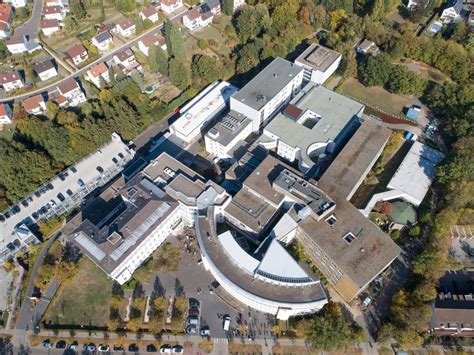 Moderne Architektur der neuen Zentralen Notaufnahme am CaritasKlinikum Saarbrücken