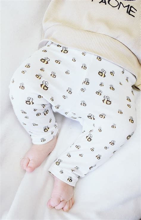 Babykleidung aus nachhaltigen Naturmaterialien