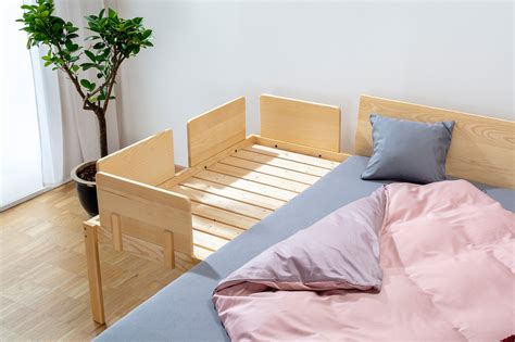 Vergleich von Gitterbett, Bodenbett und Beistellbett