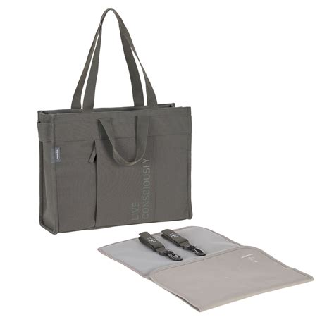 Design der Lässig Wickeltasche Choco mit Fokus auf Funktionalität und Ästhetik