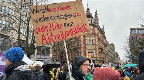 Illustration, die die 12-Wochen-Frist für Abtreibungen in Deutschland darstellt