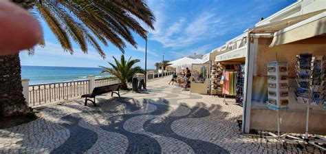 Luftaufnahme der Küstenregion der Algarve mit Praia da Luz