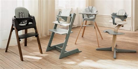 Coverbild des Handbuchs für Stokke Care mit verschiedenen Sprachsymbolen
