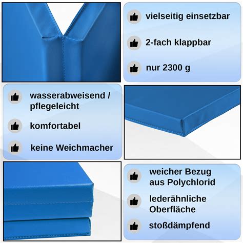 Detailansicht eines zusammengeklappten kleinen Laufgitters, das platzsparend verstaut ist