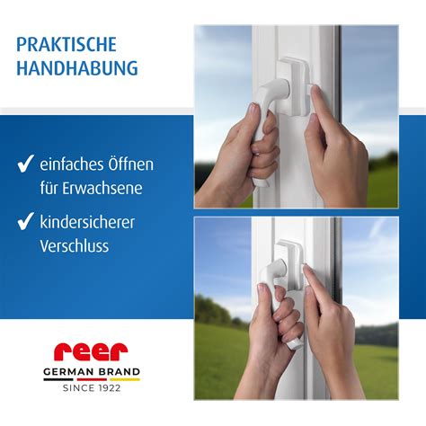Detailansicht der reer WinLock Fenstersicherung am Fenstergriff