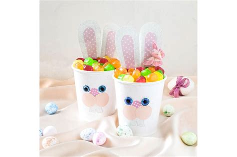 Kreative Snack-Halter aus Luftballons und Pappbechern