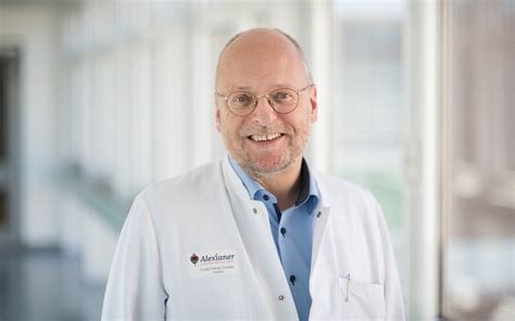 Foto von Dr. med. Andreas Neumann, dem neuen Chefarzt der Frauenklinik Stendal