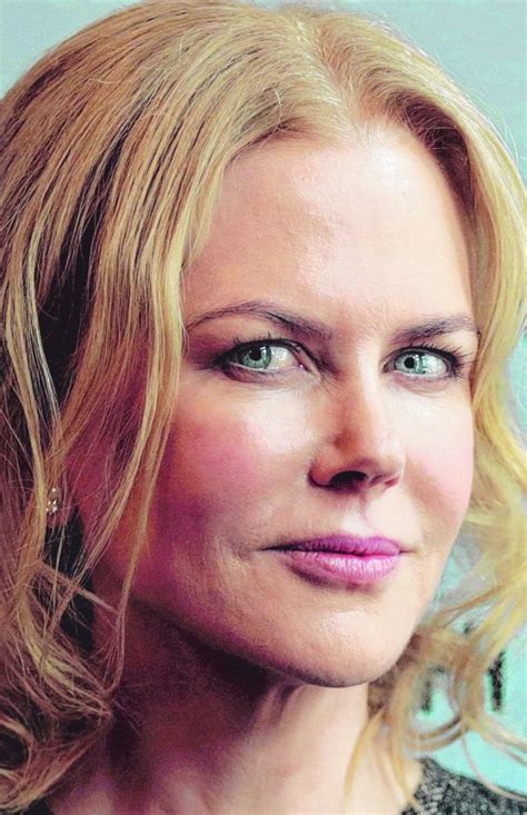 Nahaufnahme von Nicole Kidman, die eine Mischung aus Verlangen und innerem Konflikt ausdrückt.