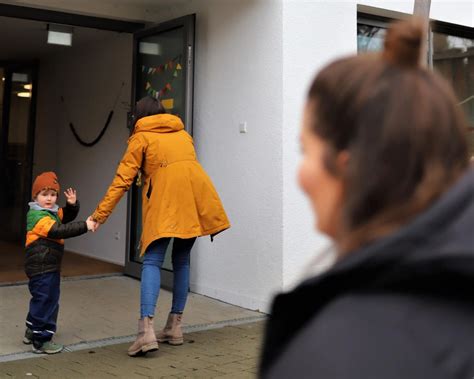 Schema der Antikörperübertragung von der Mutter auf das Kind