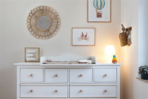 Funktionale Wickelkommode für das Babyzimmer