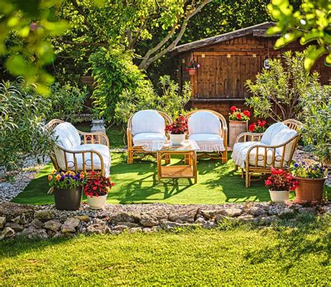 Gemütliche Sitzgruppe im Garten