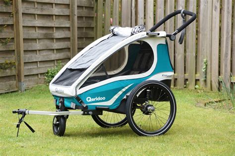 Luftgefülltes Buggy-Rad des Qeridoo Kidgoo 1 in arretierter Position