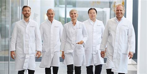 Foto des Teams der Augenpraxisklinik Heidelberg