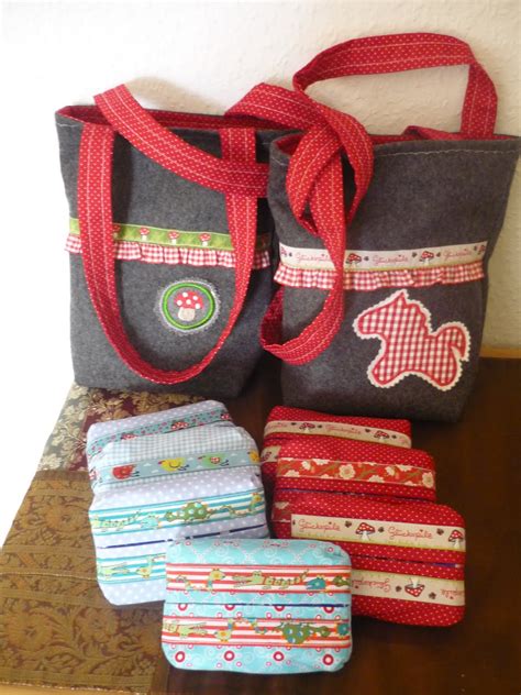 Beispiele für genähte Kissen und kleine Taschen für Kinder