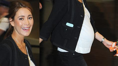 Angela Lanz hochschwanger bei 