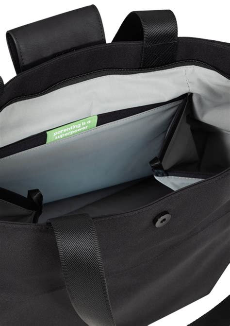 Detailaufnahme der Außentaschen der GGL Wickeltasche