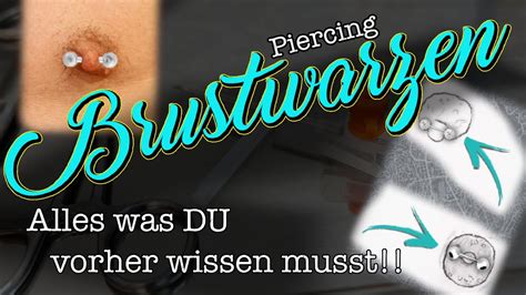 Nahaufnahme der männlichen Brustwarzen, die von einer Zunge stimuliert werden