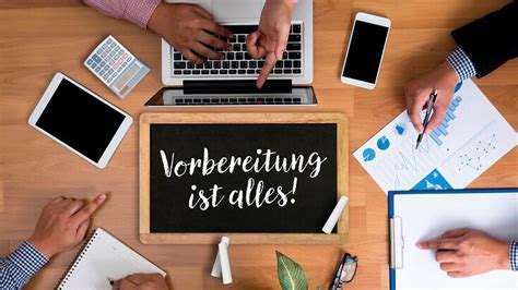 Schema zur Vorbereitung eines Spiels mit der InGame-App: Download am Vortag, Download vor dem Spiel, Installation von Updates, Dateneingabe.