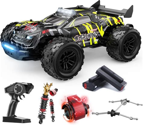Collage verschiedener RC-Car Typen: Monster Truck, Buggy, Truggy, Rock Crawler und Short Course Truck.